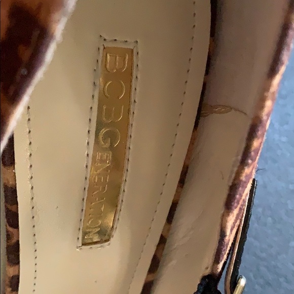 Shoes - Picture 4 of 4